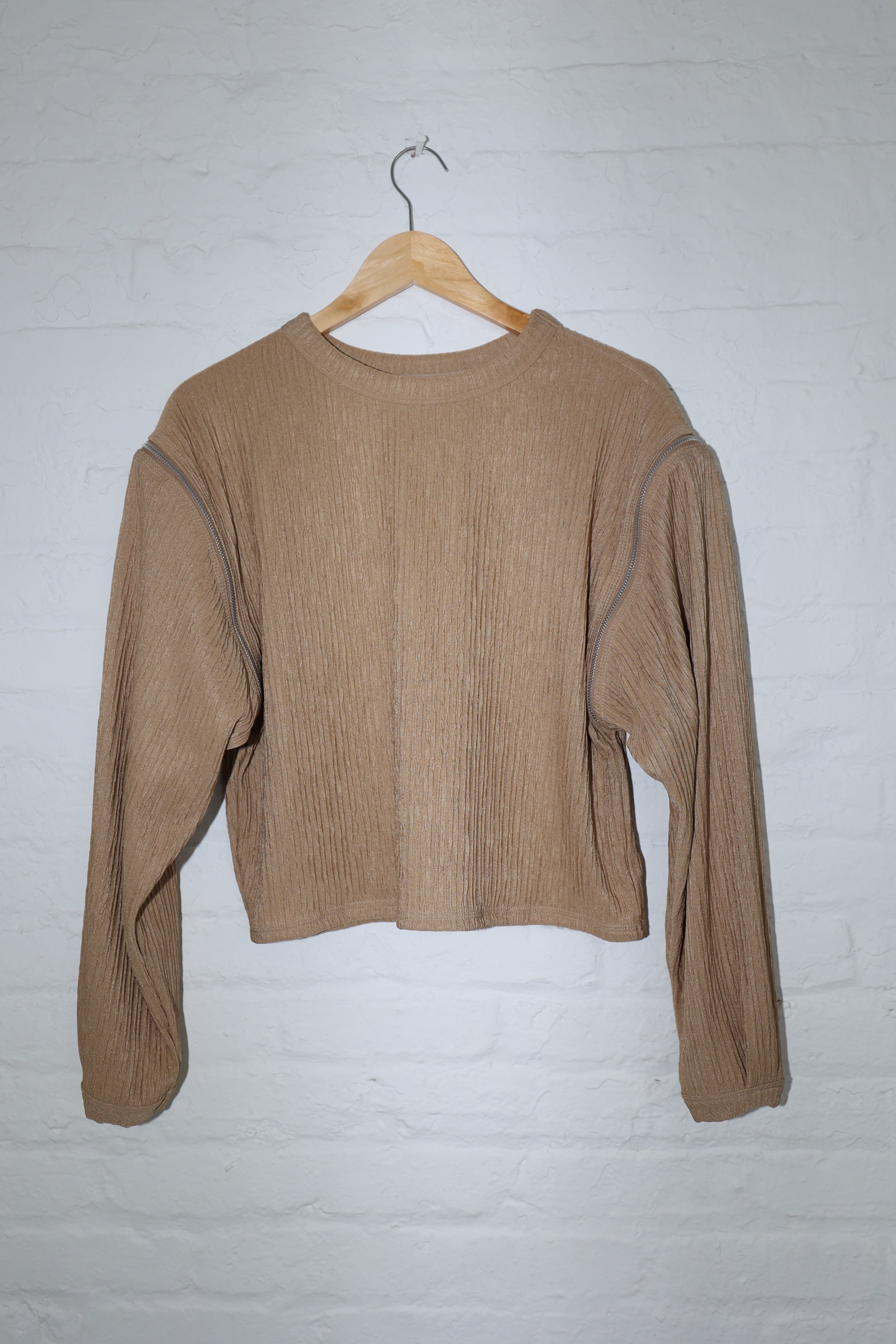 NATURAL PLISSE SWEATER