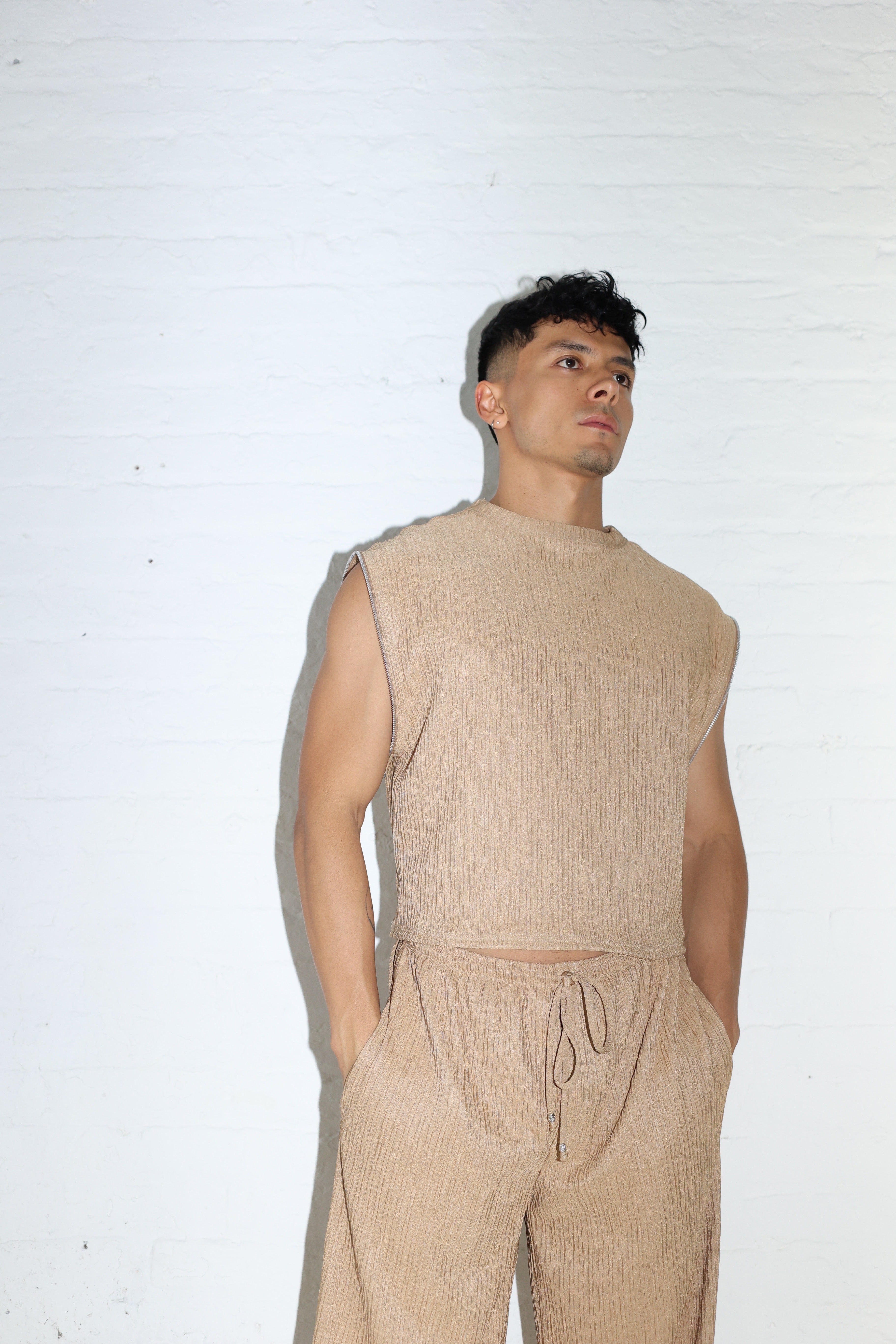 NATURAL PLISSE SWEATER