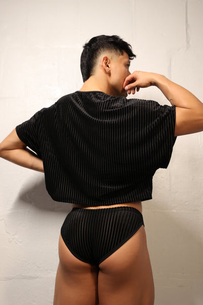 FABI'S CLOSET BLACK STRIPE CROP TOP