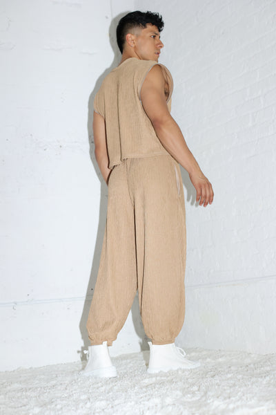 NATURAL PLISSÉ PANTS