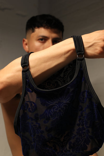 Sapphire Damask Ring Crop