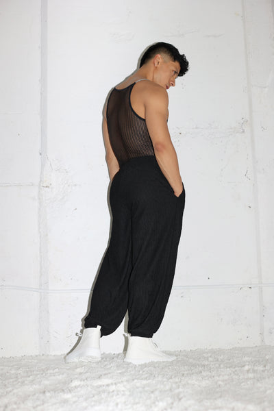 BLACK PLISSÉ PANTS
