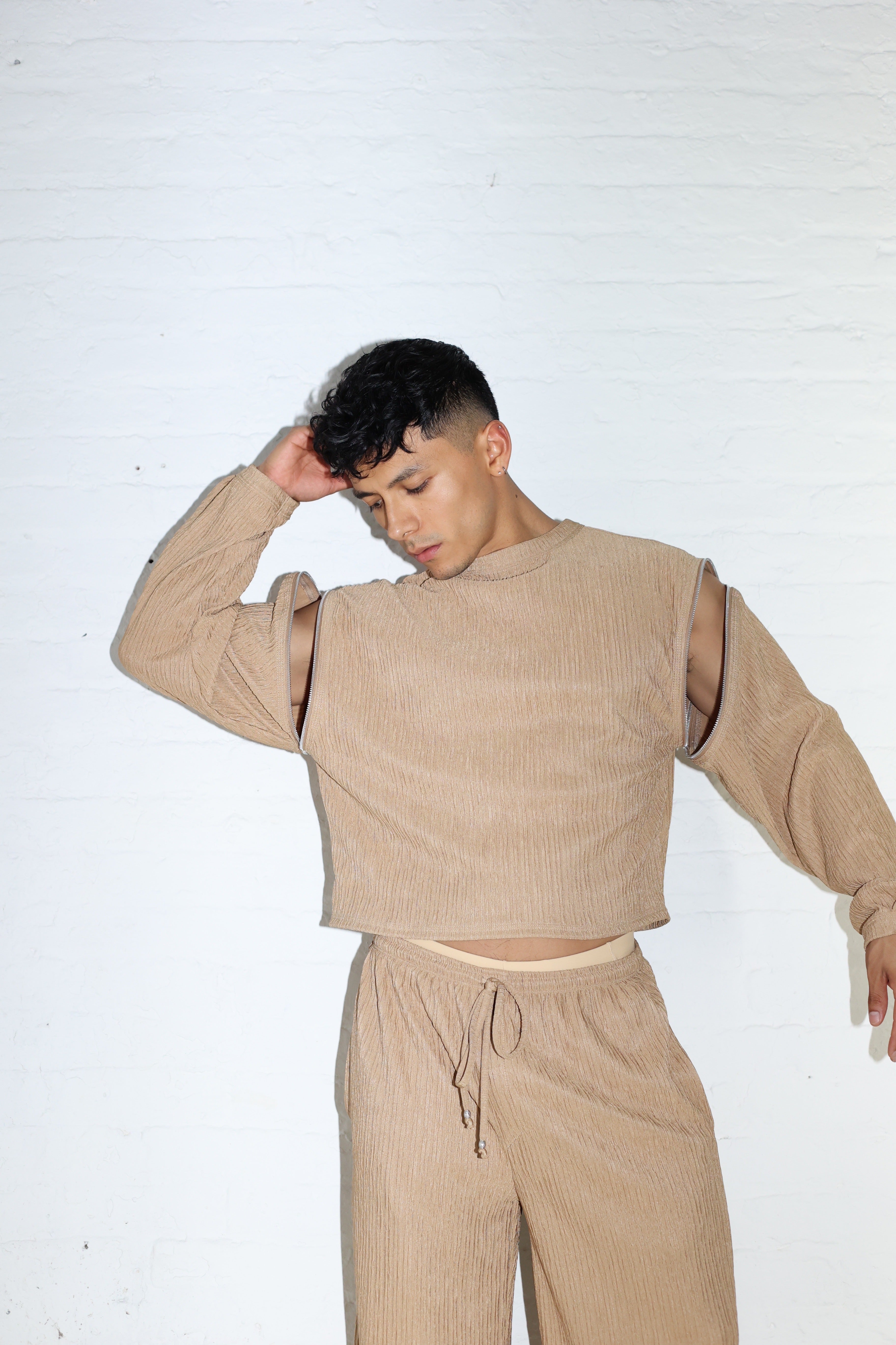 NATURAL PLISSE SWEATER